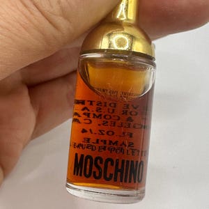 Vintage Moschino Eau de Toilette Perfume Mini – 4ml Splash | Floral Oriental | Rare Playful Designer Scent