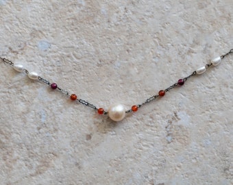 Red and White Pearl and Stone Necklace