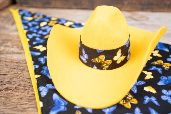 Butterfly Buckaroo - Hat and Bandana for Mini Horse - Etsy display picture 3