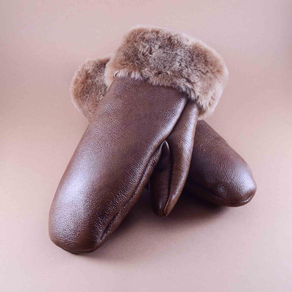 thumbnail interactive-video image 1 of Men's Real Genuine Leather Sheepskin Shearling Gloves - Warm Winter Mittens - Black/Brown Multi-Color - One Size 1 of 2