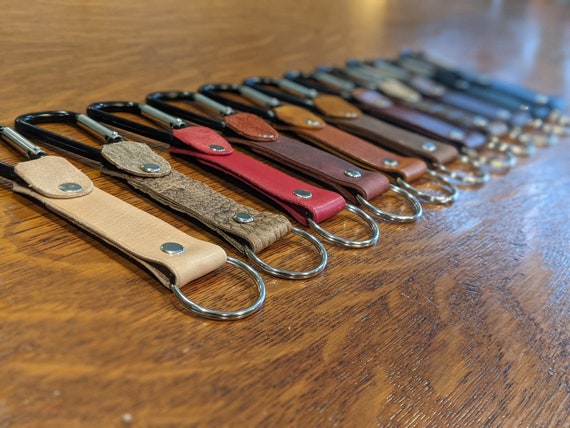 Leather Carabiner Keychain. Handmade Keychain. Carabiner Keychain. Personalized Leather Keychain. Personalized Gift. Groomsmen Gift. Etsy