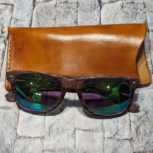 Leather Sunglasses Sleeve. Handmade Sunglasses Holder. Sunglasses Sleeve. Glasses Sleeve. Eyeglass Holder. Eyeglass Sleeve.