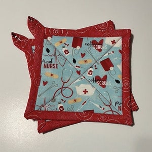 Proud nurse, doctor potholder/oven mitts handmade, Valentine&#39;s Day gift for a nurse, holiday decorations,Christmas gift ideas, kitchen decor