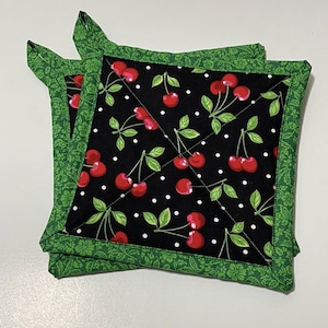Cherry potholders handmade ,unique gifts for her, holiday decorations and gifts, Christmas gift ideas, kitchen decor, Mother&#39;s Day gift