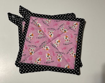 Handmade Cats Potholder, Quilted Kitchen Decor, Gift for Her