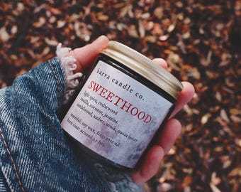 Świeca sojowa Cashmere Vanilla: Vanilla Spice, przytulny prezent świąteczny