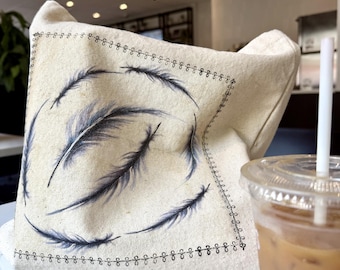 Borsa tote con stampa acquerello di piume di airone, borsa in tela con pagine di libri vintage