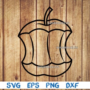 Op de afbeelding: Een zwart-witte omtrek van een gebeten appel met een steel. De appel bevindt zich op een houten achtergrond.