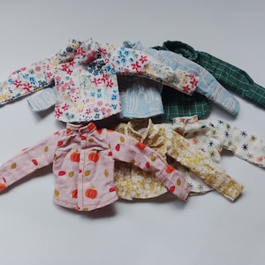 Shirt for Barbie and other dolls. 1:6 scale BJD fashion doll clothes.