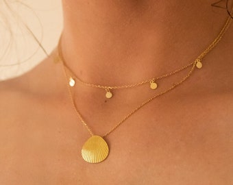 Dainty 18K Gold Shell Clam Necklace for Women, Gold Drop Ocean Necklace, Simple Shell Ocean Pendant, Seashell Necklace, Shell Beach