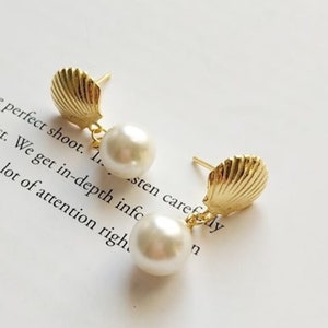 18K Gold Shell Pearl Mermaid Stud Earrings, White Pearl Earrings Jewelry, Gold Drop Pendant Earrings, Dainty Minimalist Boho Earring, EB64 image 3
