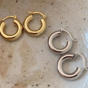 Chunky 14K Thick Gold Hoop Earring, Gold Vintage Statement Geometric Earring, Medium Hoop Earring, Minimalist Hoop Earring, Bohemian
