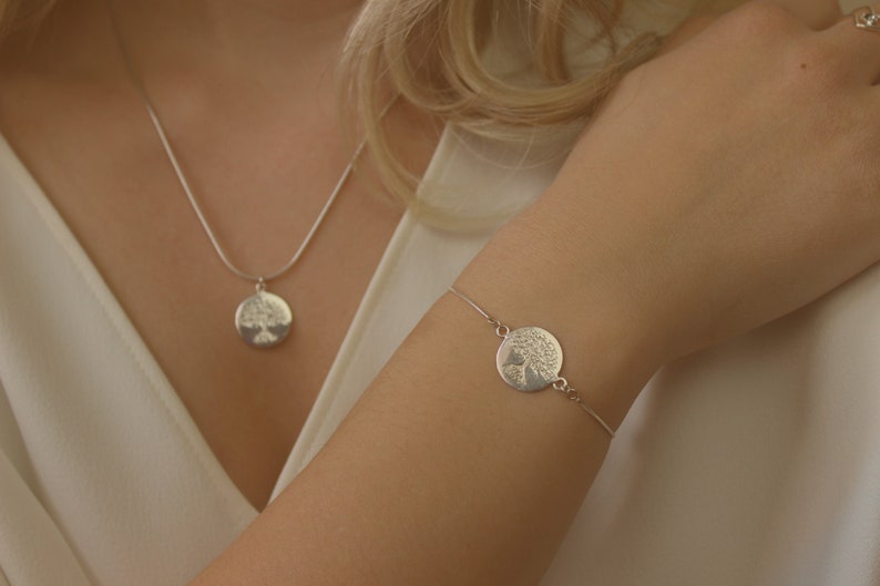 Silver Thin Tree of Life Bracelet, Simple Dainty Tree of Life Pendant Bracelet, Minimalist Jewelry, Charm Bracelet, Delicate Circle, EB6 image 1