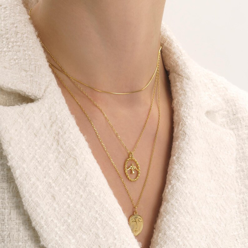 Dainty Gold 18K Twisted Circle Bird Necklace, Gold Coin Minimal Boho Beaded, Gold Layered Necklace for Women, Gold Cable Chain Necklace EB53 image 1