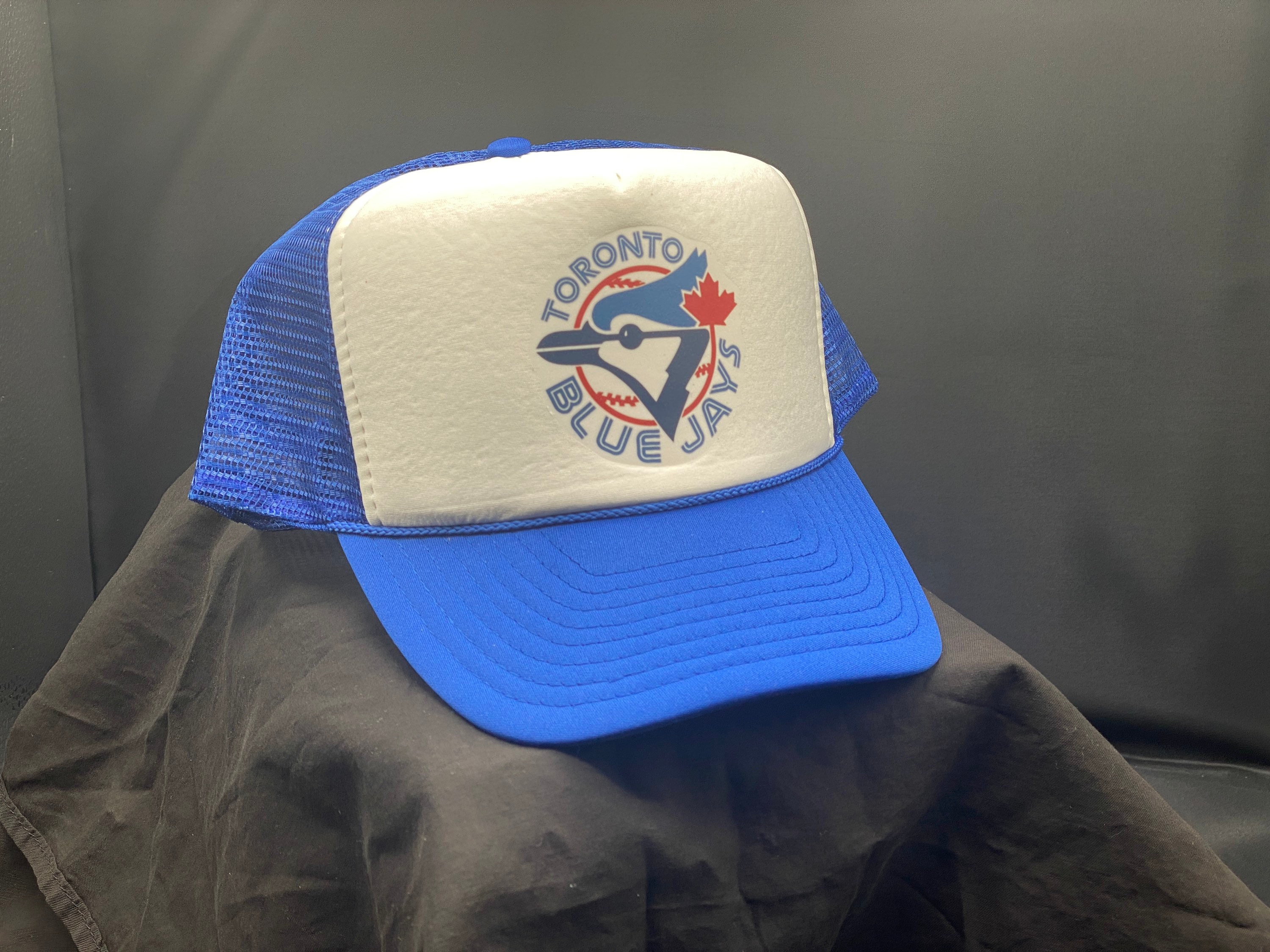 TORONTO BLUE JAYS VINTAGE 80s UNIVERSAL MLB BASEBALL TRUCKER MESH SNAPBACK  HAT NWT – The Felt Fanatic