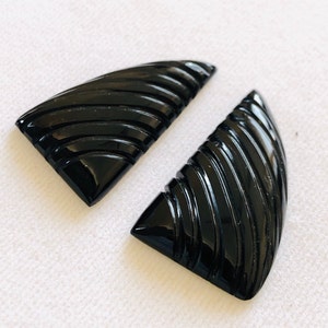 Amazing!!! Black Onyx Gemstone Carving Natural Onyx Gemstone Hand Carved Fancy shape Size 29x18x3 mm, 1 pair for Earring Jewelry