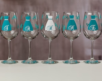 Wine Glass, Bridal Party Gifts, Gifts for Bridesmaids, Personalized Wine Glass