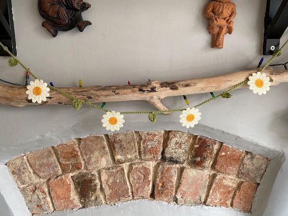 Daisy garland, summer garland, crochet garland, nature garland, flower garland, flower decoration, nature decoration, crochet daisy,