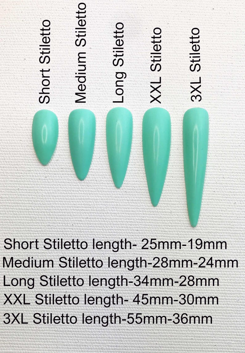 Puede incluir: Cinco longitudes diferentes de u&ntilde;as postizas stiletto en color turquesa claro. Short Stiletto longitud- 25mm-19mm, Medium Stiletto longitud-28mm-24mm, Long Stiletto longitud-34mm-28mm, XXL Stiletto longitud- 45mm-30mm, 3XL Stiletto longitud-55mm-36mm.