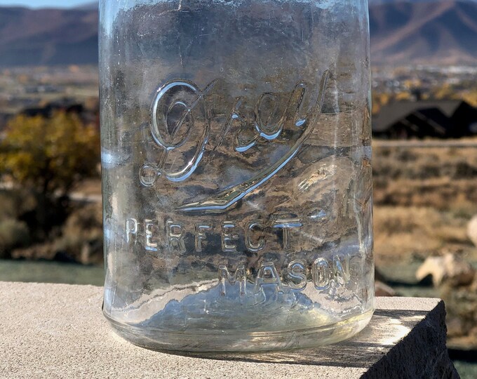 early-1900s-drey-perfect-mason-jar-quart-size-sloped-shoulder-antique