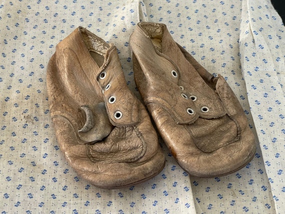 19th Century Leather Baby Shoes, Victorian Era / … - image 1