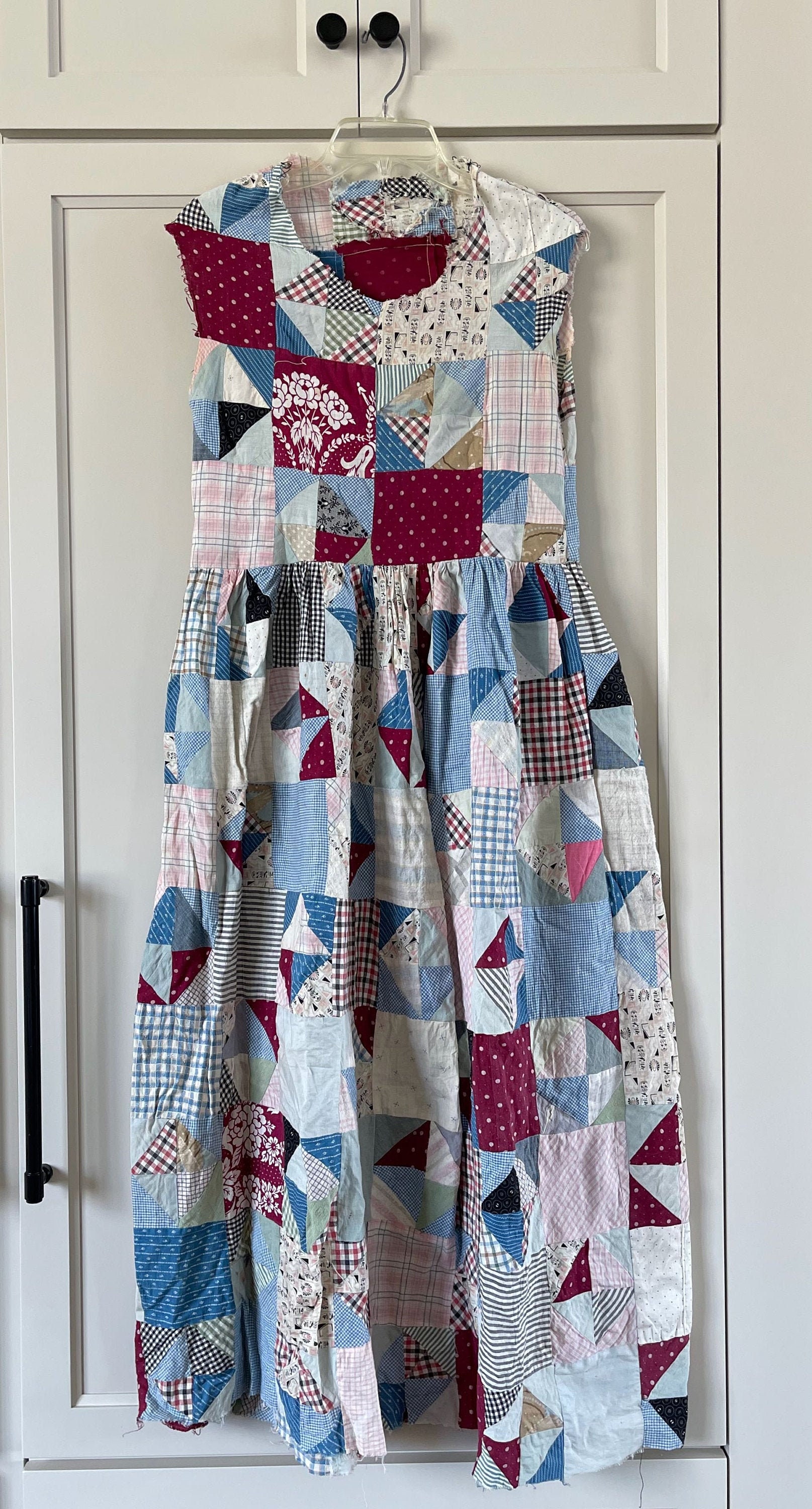 1920s Handmade PATCHWORK DRESS / Sleeveless, 30 Dif Multi