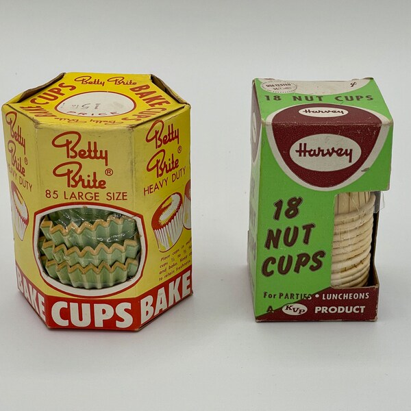 Vintage 1950s Betty Brite Bake Cups & Harvey Nut Cups / Original Packaging / Farmhouse Kitchen Decor Display / Vintage Advertising