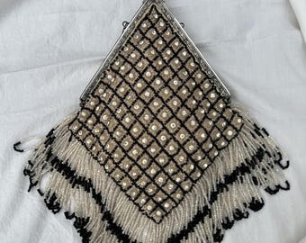 Vintage Beaded Handbag - Flapper/Art Deco Style with Chain Handle