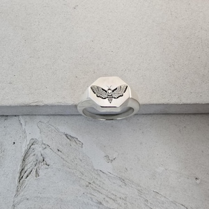 Death Head Moth Ring Sterling Silver, Bug Ring, Insect Ring, Animal Ring, Punk Witch, Hawk Moth Ring, Halloween Ring, Halloween Jewelry