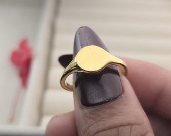 Anillo de oro liso / Anillo de oro vermeil de 14 quilates / Anillo de sello redondo de 8 mm / Anillo grabable / Anillos de sello para el meñique para hombres y mujeres