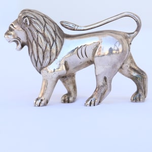 Pure Silver Lion Statue,Free Engraving,Personalized,Hand Carved,Lion Article,Silver Statue,Home Decor,Silver Article,Indian Art Silver Gift