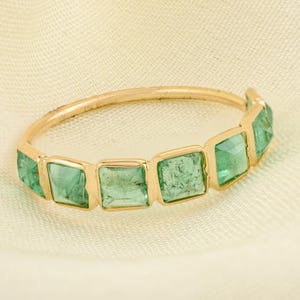 Emerald Gold Band Ring May Birthstone Stackable Minimalist Bezel Setting Half Eternity Band Ring Gift For Her Square emerald 9K/14K/18K gold