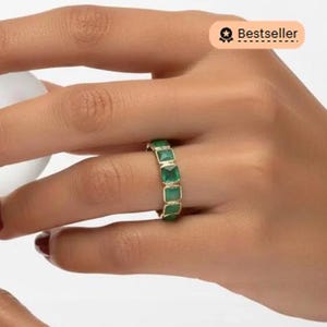 Emerald Gold Ring, Emerald eternity ring for her, Anniversary Emerald Ring, emerald wedding band,18K/14K/9k Solid Gold Emerald Ring