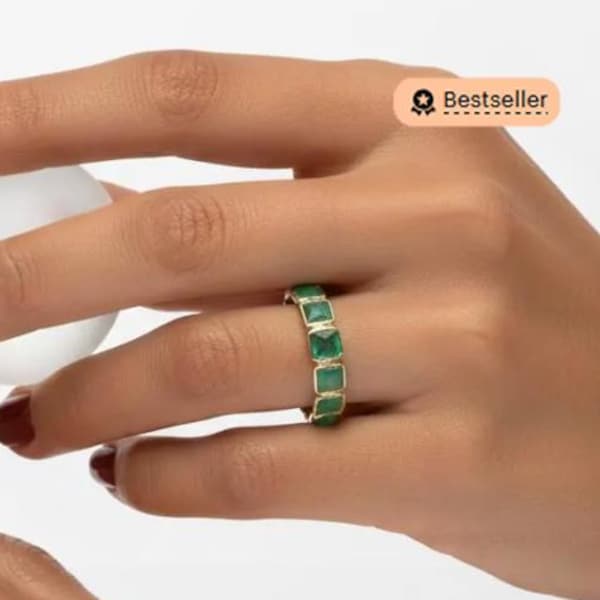 Emerald Gold Ring, Emerald eternity ring for her, Anniversary Emerald Ring, emerald wedding band,18K/14K/9k Solid Gold Emerald Ring