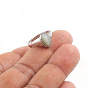 Natural Oval Cat&#39;s Eye Silver Ring, Solid 925 Silver Ring, Birthstone Ring, Gemstone Ring, Women jewelry, Statement Ring, Gift For Her
