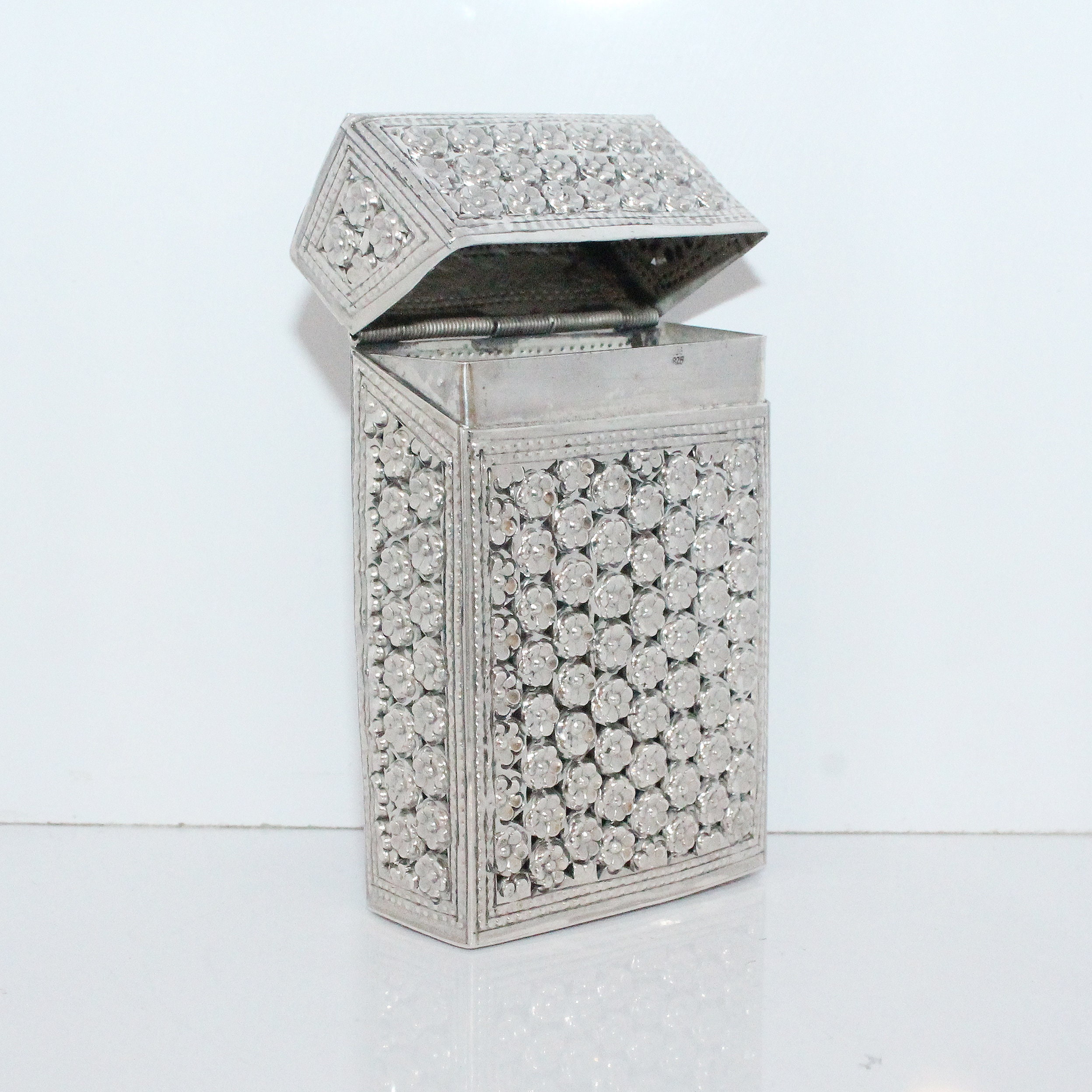 Handmade Silver Victorian Cigarette Lighter Cover – Urban Metal