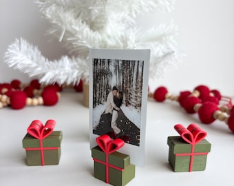Christmas Gift instax film rattan stand photo gifted fujifilm instax camera pic. stand framed photo gift instant film fujifilm instax