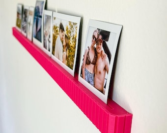 Estante de pared acanalado para fotos, fotos Instax, Polaroid, exhibición de pared, galería de arte, riel para fotos, exhibición de películas, decoración, regalo, imagen