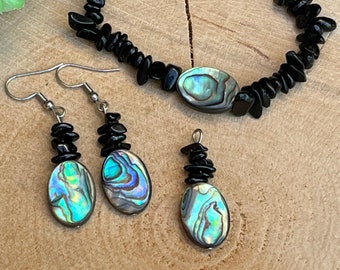 Parure en nacre abalone  et tourmaline noir