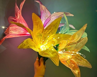 Water Colour Lily Flower with LED Fairy Lights. Handmade, Unique Home Decor, Wedding Decor, Best Friend Gift, Free UK Shipping