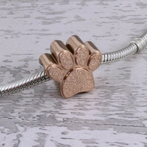 Berloque de urna gravada com pata de cremação em ouro rosa para pulseira europeia - compatível com Pandora, berloque de pulseira de aço inoxidável polido