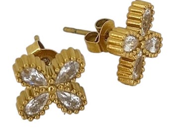 Clover Studs