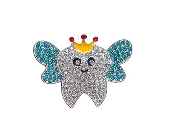 Zahnfee: Magnet für Festzug Kandidat Zahl Schärpen Mode-Accessoire Geschenk Button Pin Anstecknadel Magnet Zahnarzt Kinder Märchen