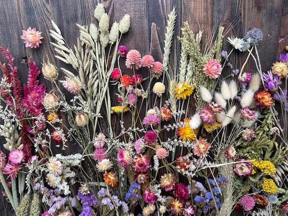 Dried flowers 2024 resin jewelry