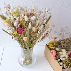 Letterbox Dried flowers, Dry flower bunch, Spring bouquet, Preserved Flower Arrangement, Room decor, DIY flower box, Gift for mothers