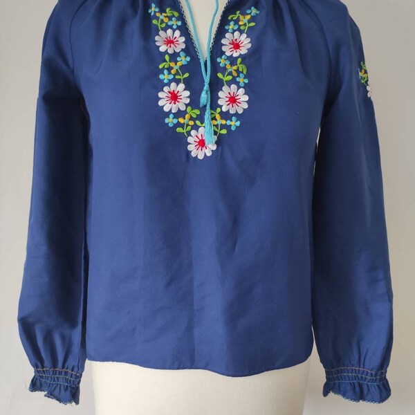 Vintage 1970s 70s Blusa Bordada Azul Pequeño Estilo Hippie Flower Power