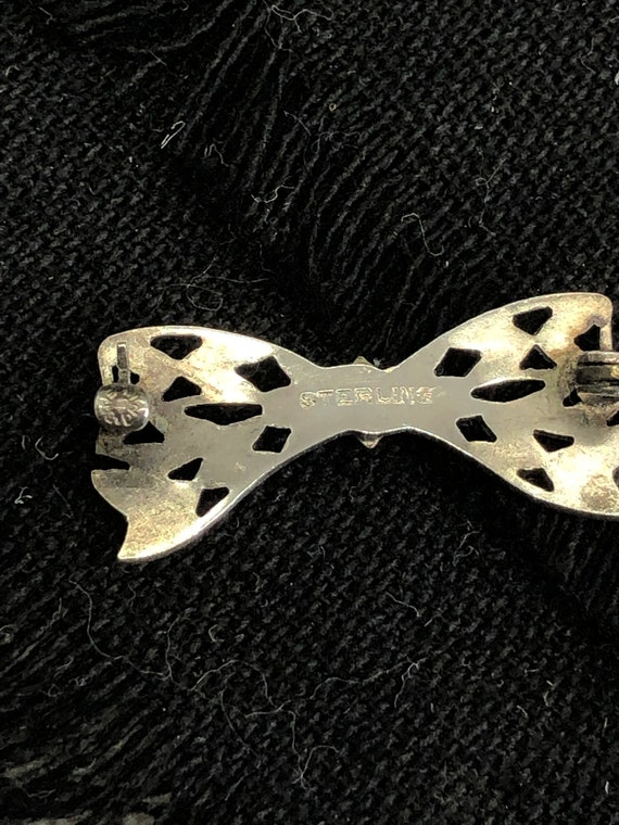 Dainty Vintage Antique Filigree Bow Brooch with B… - image 3