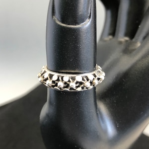 Sterling Silver Architectural Statement Band - Size 7.25