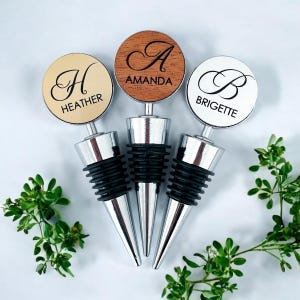 personalized monogram wine stopper, engraved gift for women, maid of honor bridesmaid gift, bridal party, custom bottle stopper, wine lover