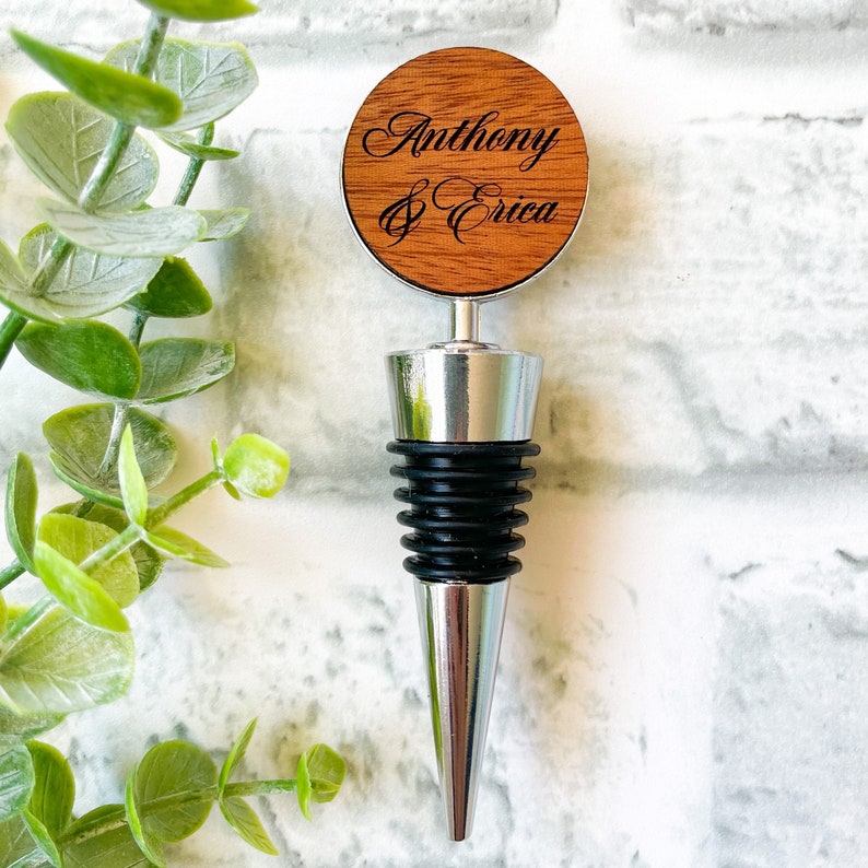 personalized wine stopper wedding gift for couple, custom engraved wine bottle stopper wood, engagement gift wine stopper, newlywed gift